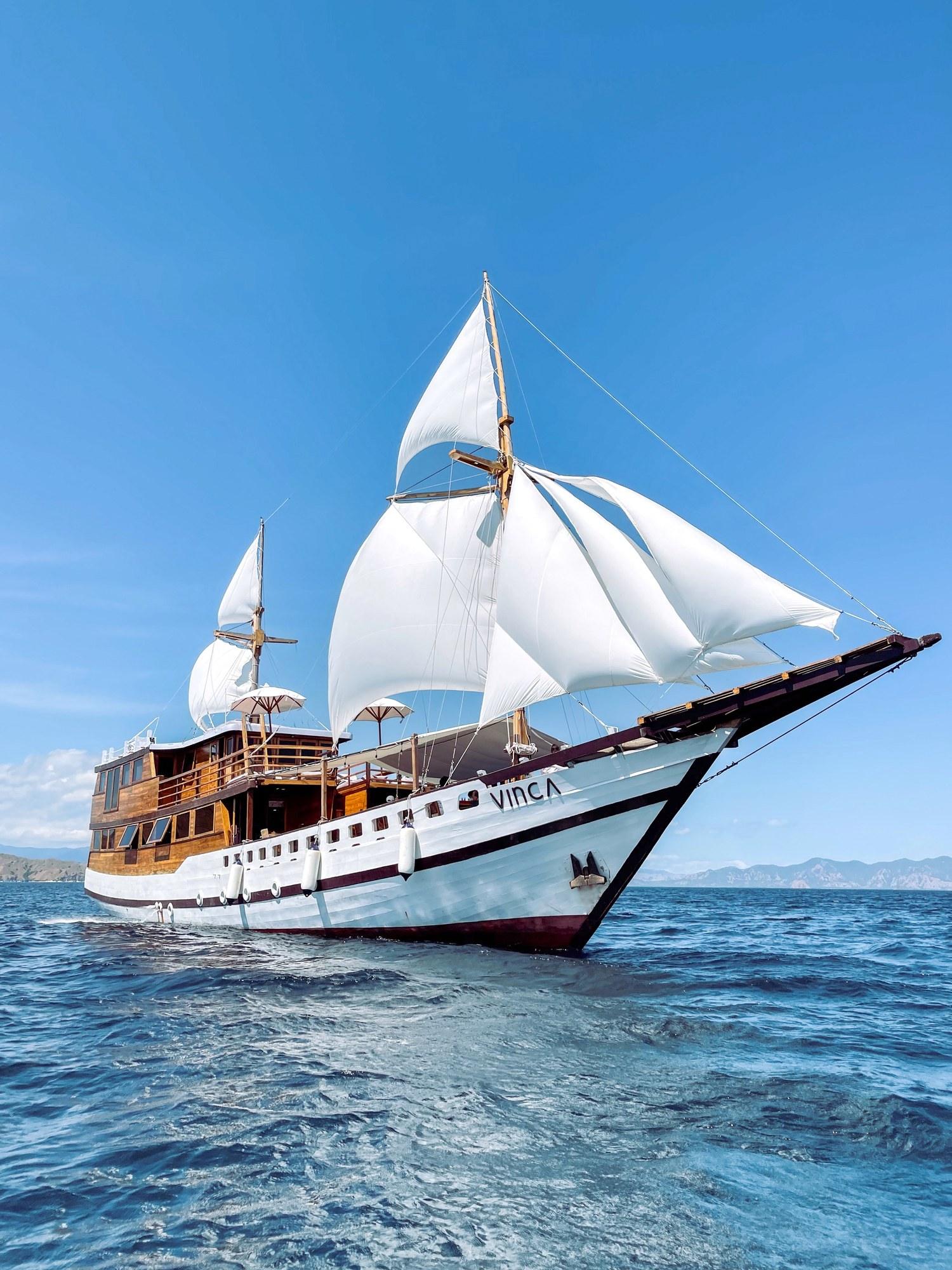 Vinca Deluxe Phinisi – Booking terms for Vinca Deluxe Phinisi
